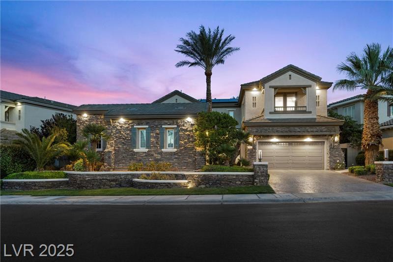 Remodeled Red Rock Country Club Home with Golf Course Views
